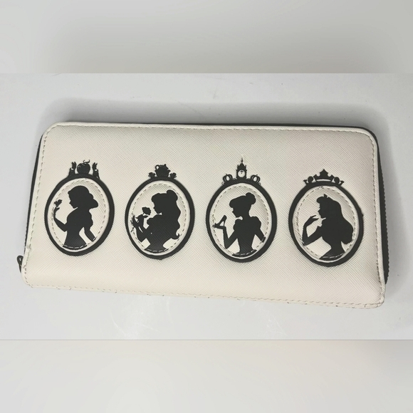 Loungefly x Disney Princess Silhouette Quilted Zip-Around Wallet – NWOT - Picture 2 of 6